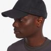 Bonnets en tricot à ruban ton sur ton