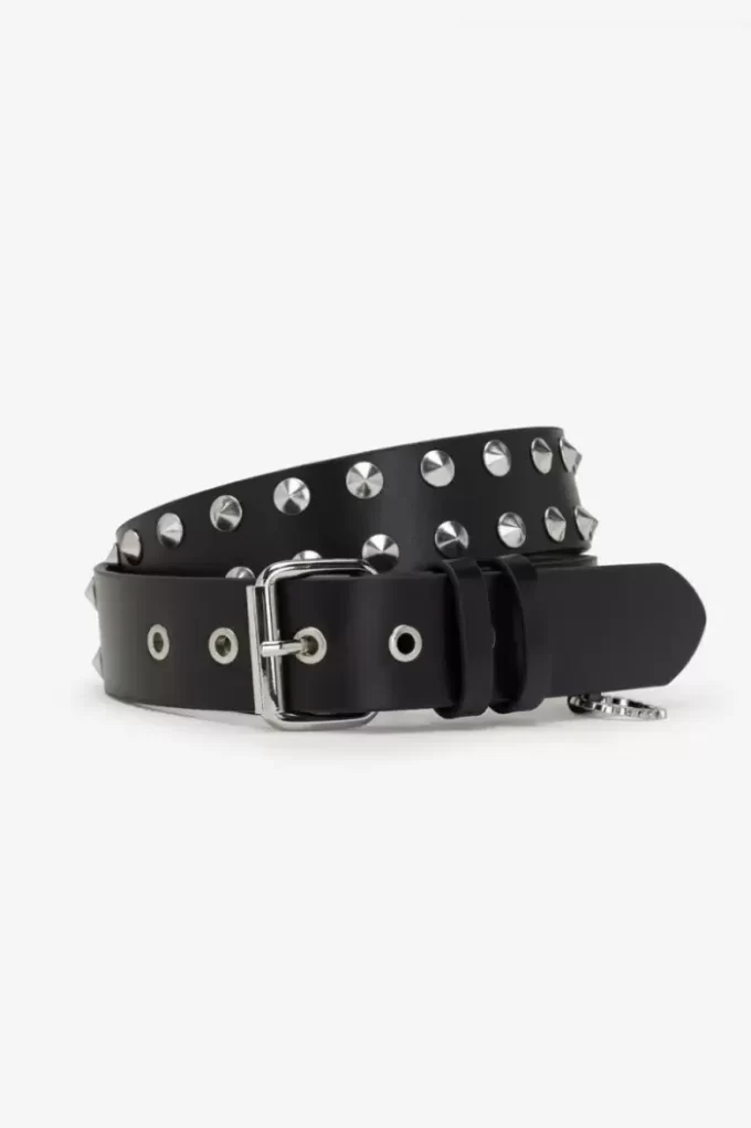 Ceintures en cuir cloutées pour hommes