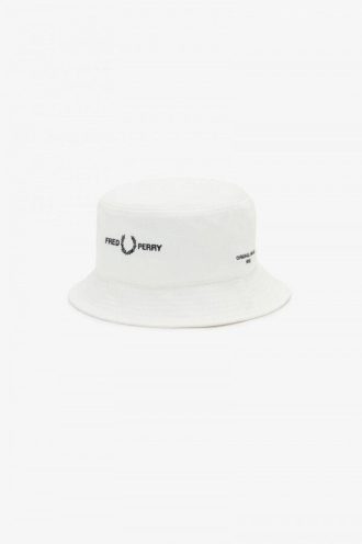 Chapeaux bobs en sergé de marque