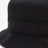 Chapeaux bobs en tricot à ruban ton sur ton