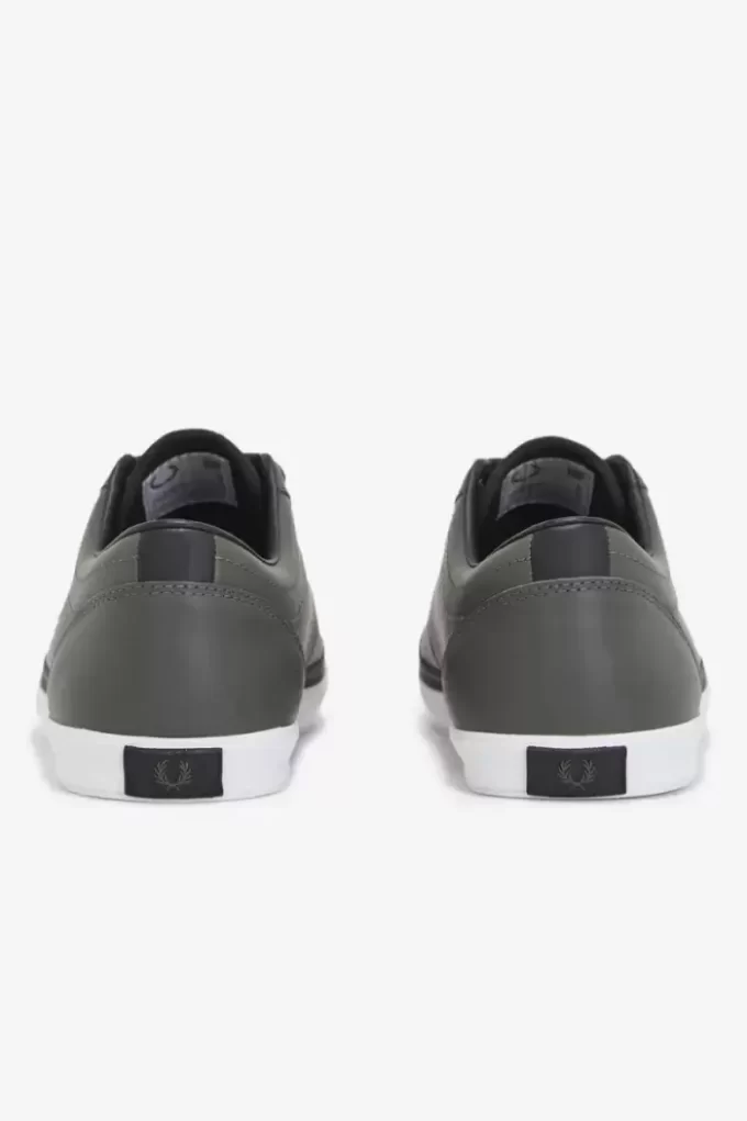 Chaussures de tennis perforées Baseline pour hommes