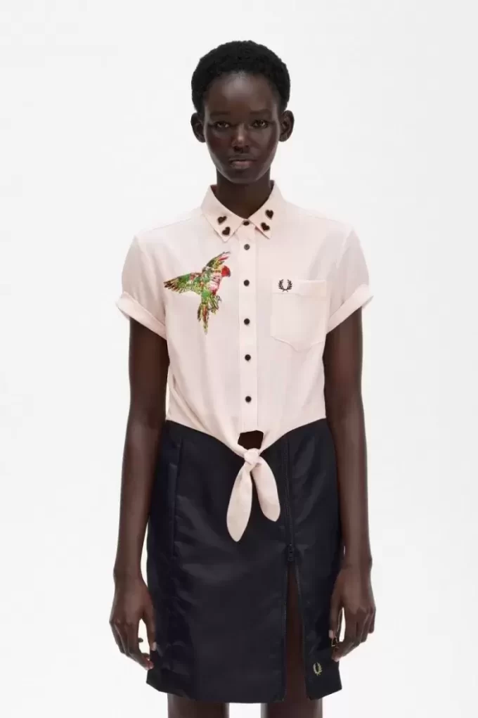 Chemise brodée à nouer sur le devant pour femme