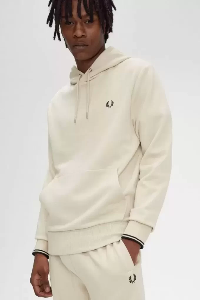 Sweats à capuche à pointes pour hommes