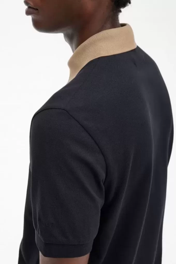 Polo homme à col contrasté