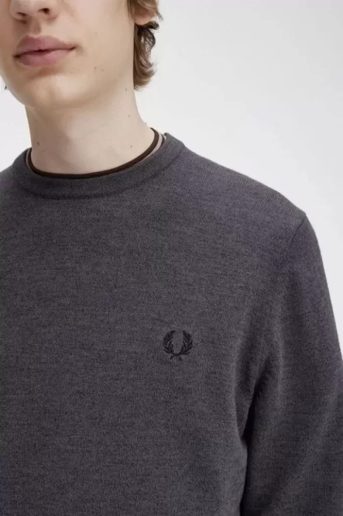 Pull classique à col ras du cou pour homme