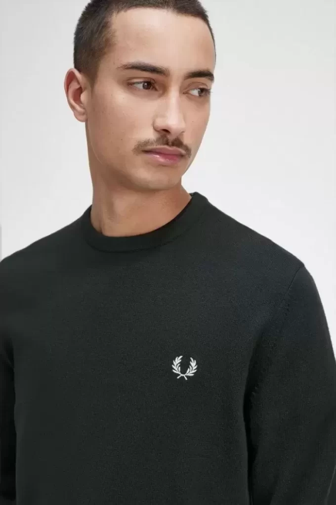 Pull classique à col ras du cou pour homme