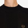 Pull en maille à détails côtelés