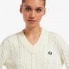 Pull en maille torsadée à col en V