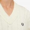 Pull en maille torsadée à col en V