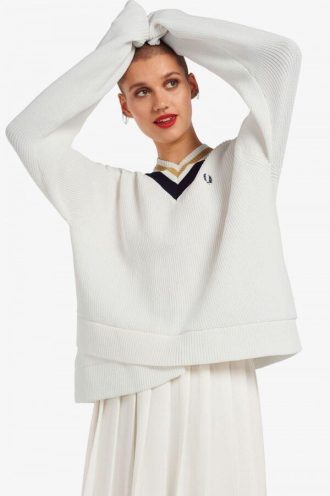 Pull en tricot à col en V et pointes