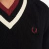 Pull rayé à col en V en maille
