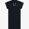 Robe en piqué avec détails intérieurs