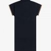 Robe en piqué avec détails intérieurs