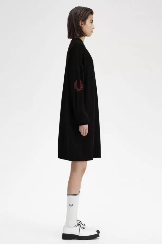 Robe en tricot pour femme avec couronne de laurier
