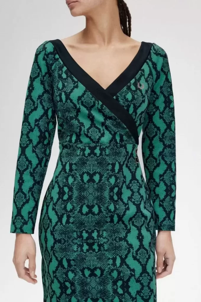 Robe femme à épaules dénudées et imprimé serpent