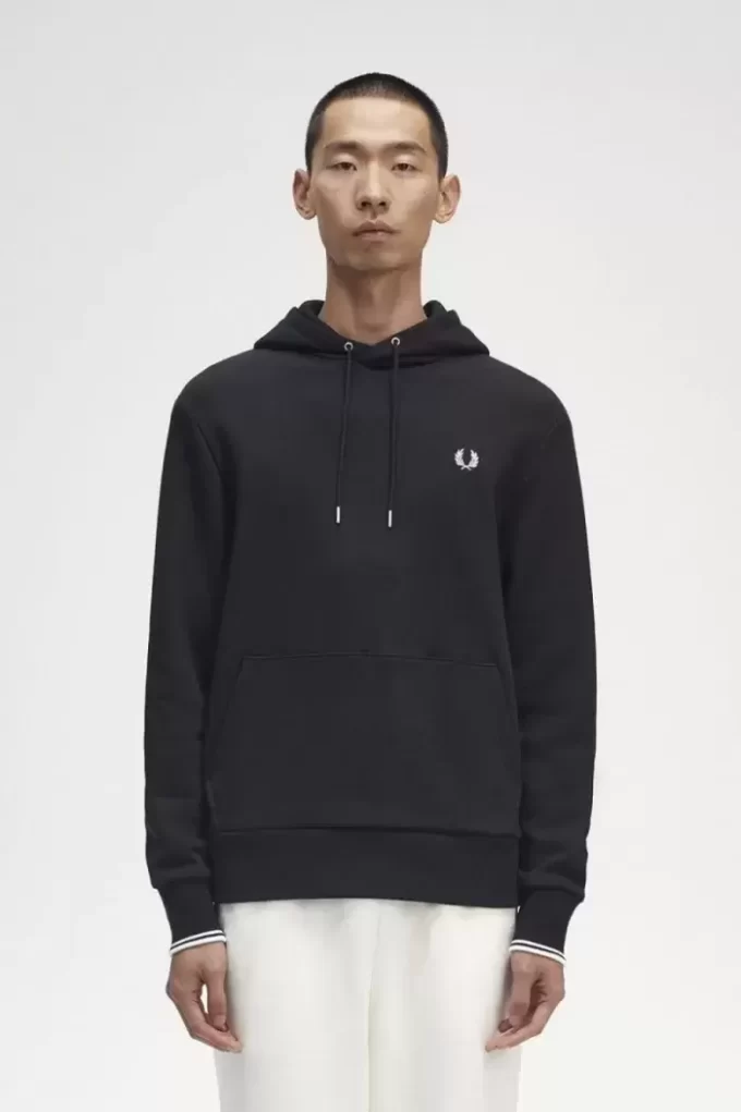 Sweats à capuche à pointes pour hommes