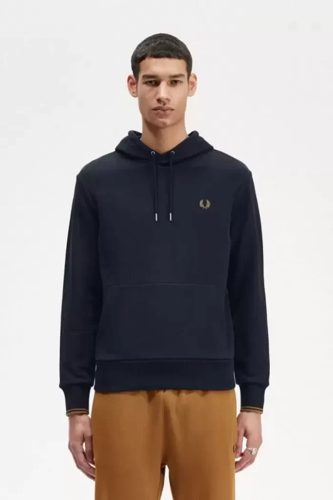 Sweats à capuche à pointes pour hommes