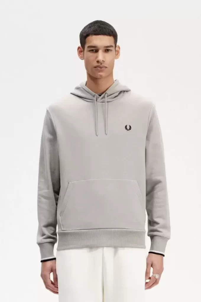 Sweats à capuche à pointes pour hommes