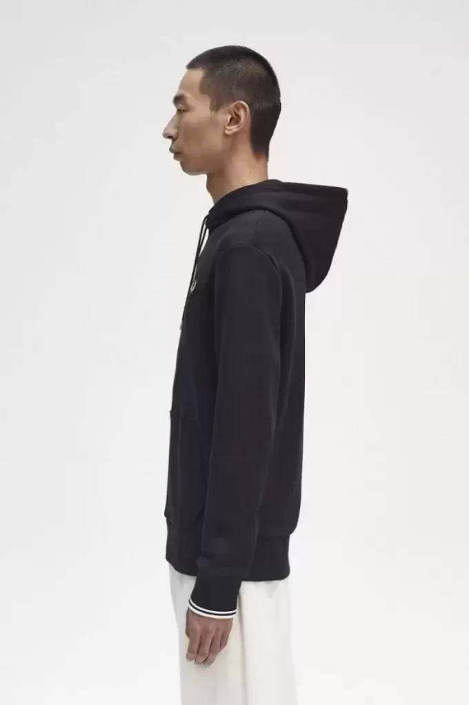 Sweats à capuche à pointes pour hommes