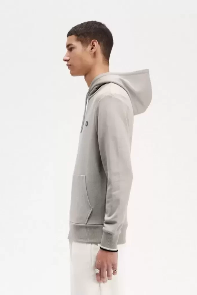 Sweats à capuche à pointes pour hommes