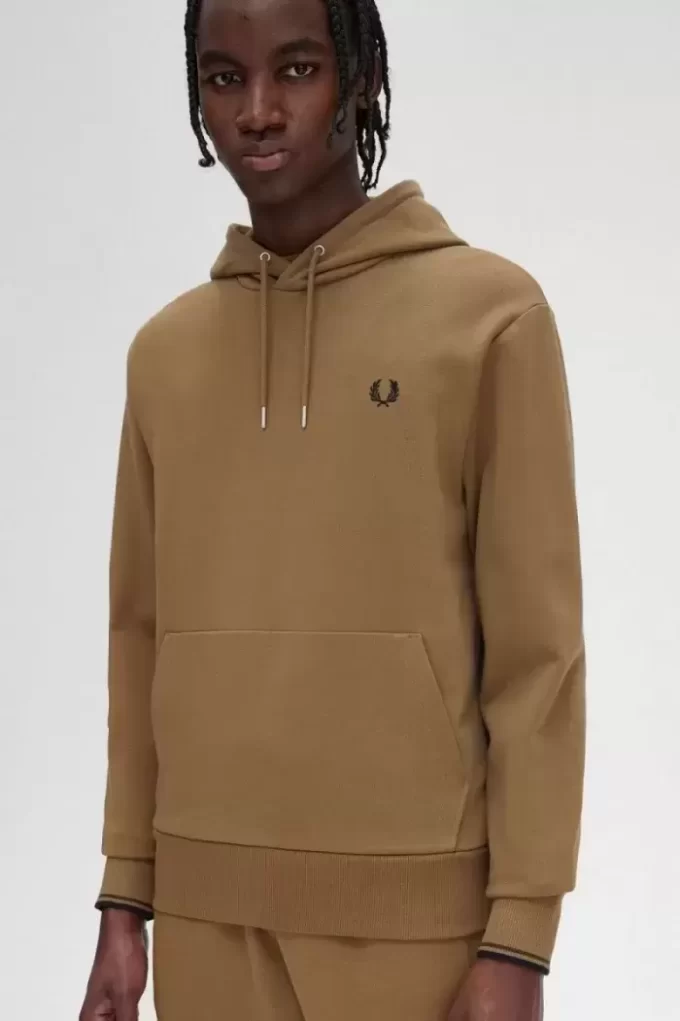 Sweats à capuche à pointes pour hommes