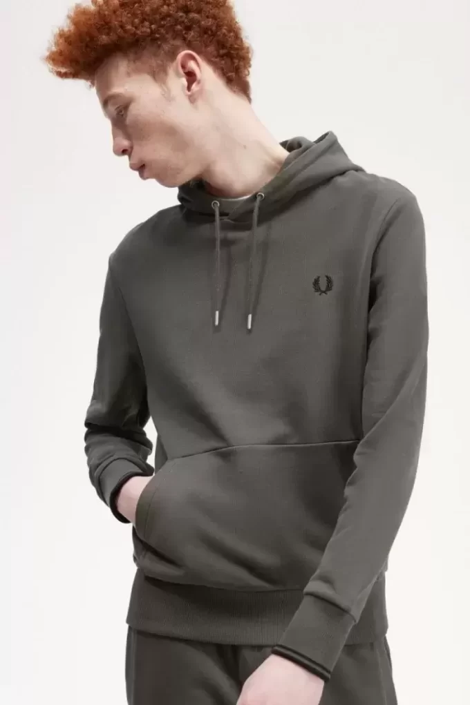 Sweats à capuche à pointes pour hommes