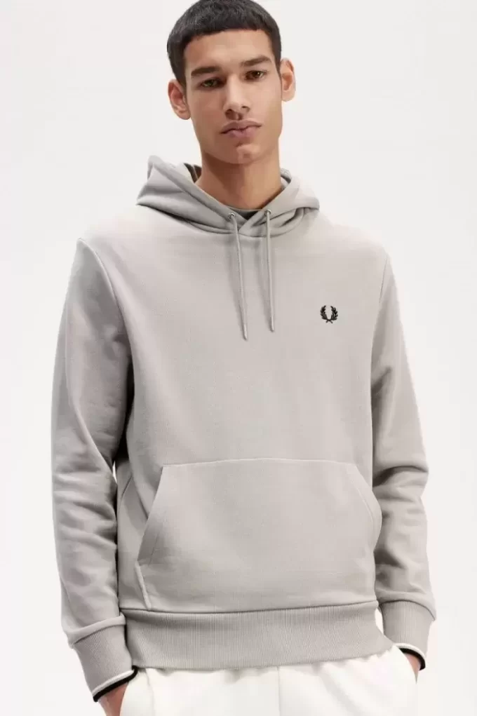 Sweats à capuche à pointes pour hommes