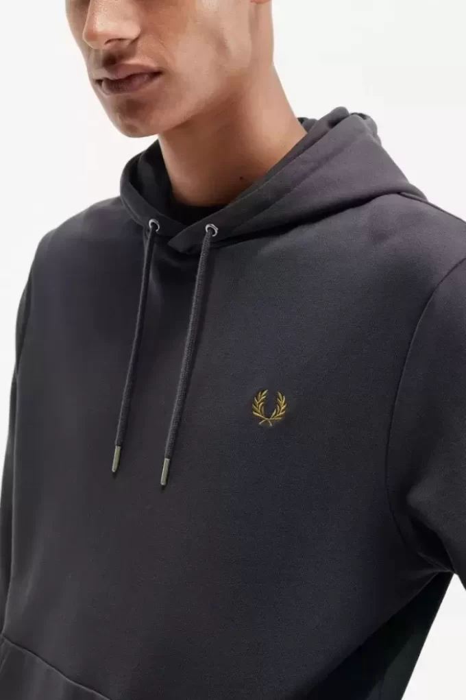 Sweats à capuche à pointes pour hommes