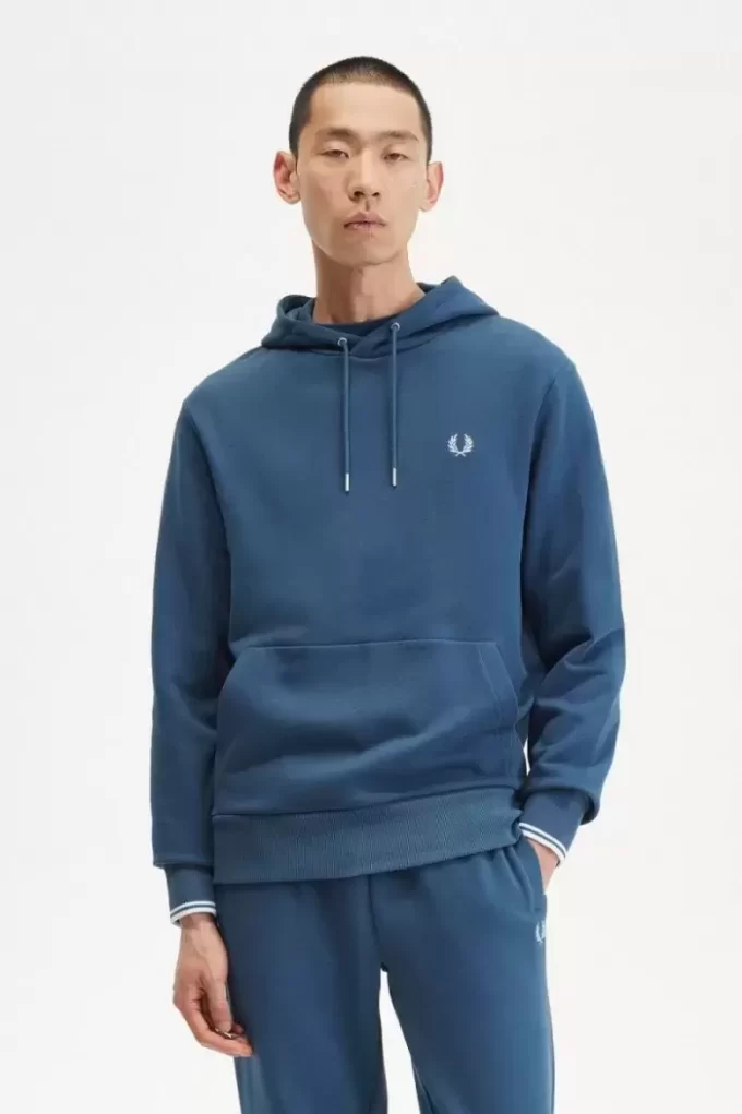 Sweats à capuche à pointes pour hommes