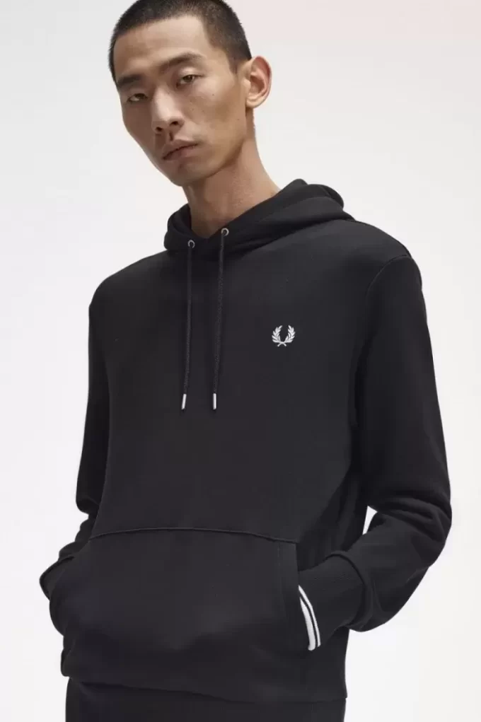 Sweats à capuche à pointes pour hommes