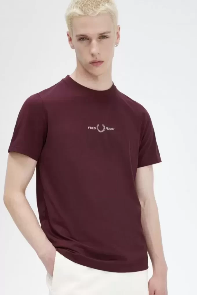 T-shirt brodé pour homme