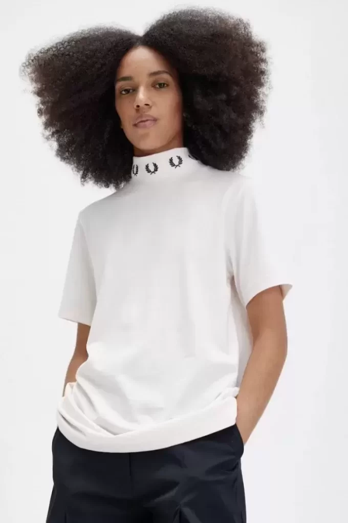 T-shirt col montant pour femme avec couronne de laurier
