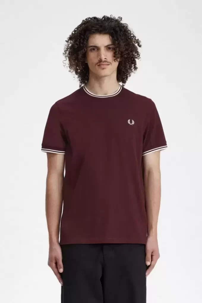 T-shirt à double pointe pour homme