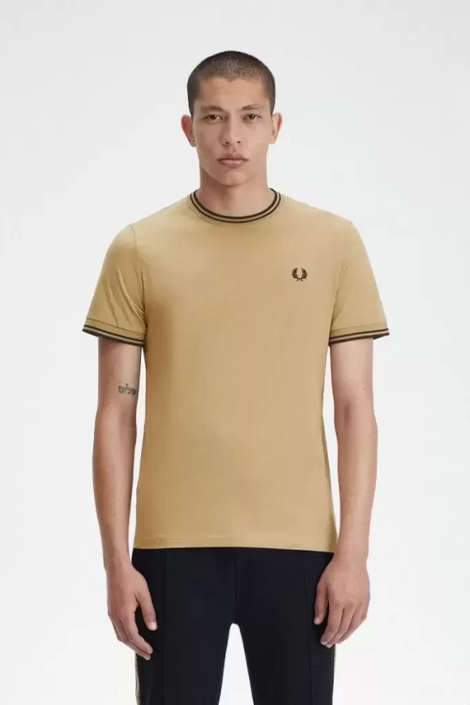T-shirt à double pointe pour homme