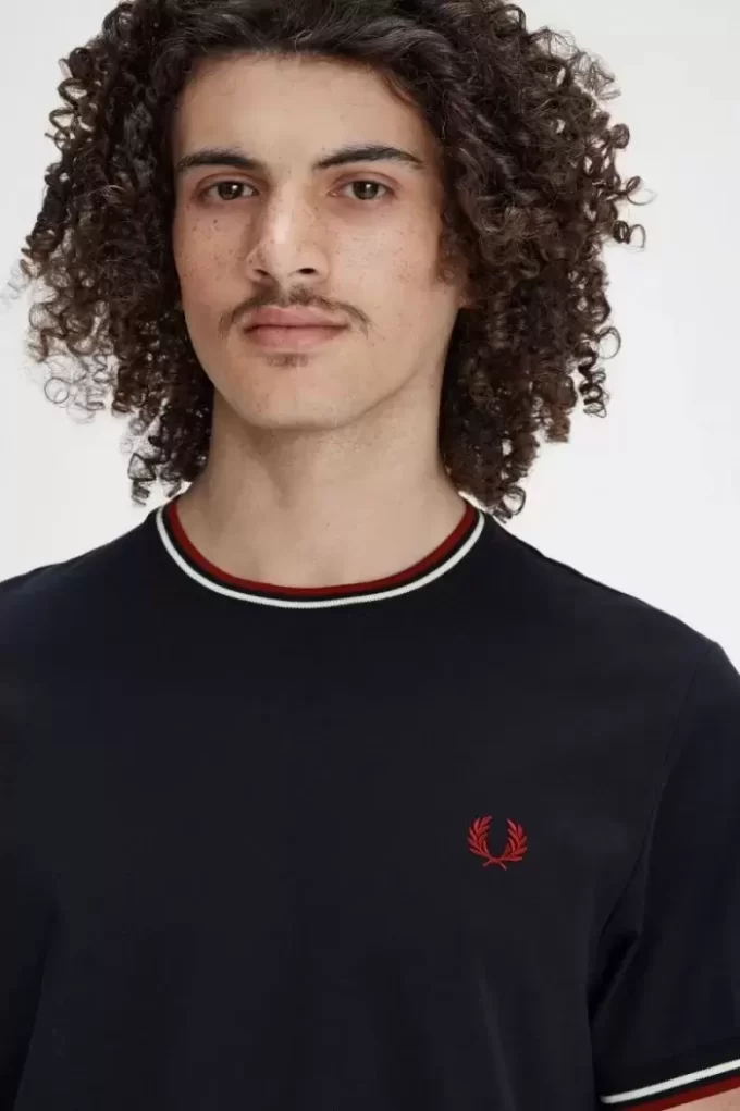 T-shirt à double pointe pour homme