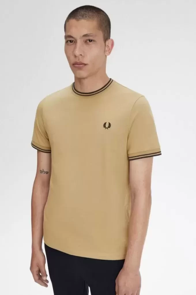T-shirt à double pointe pour homme