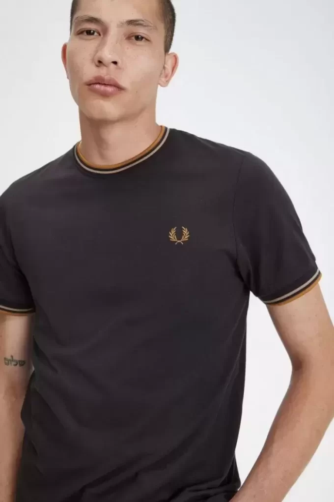 T-shirt à double pointe pour homme