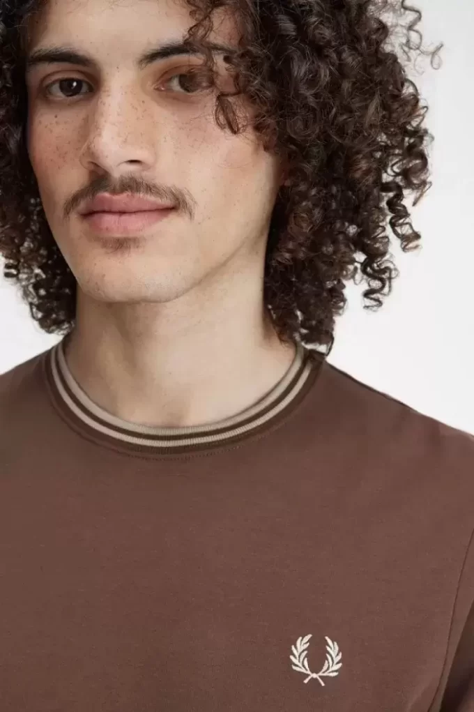 T-shirt à double pointe pour homme