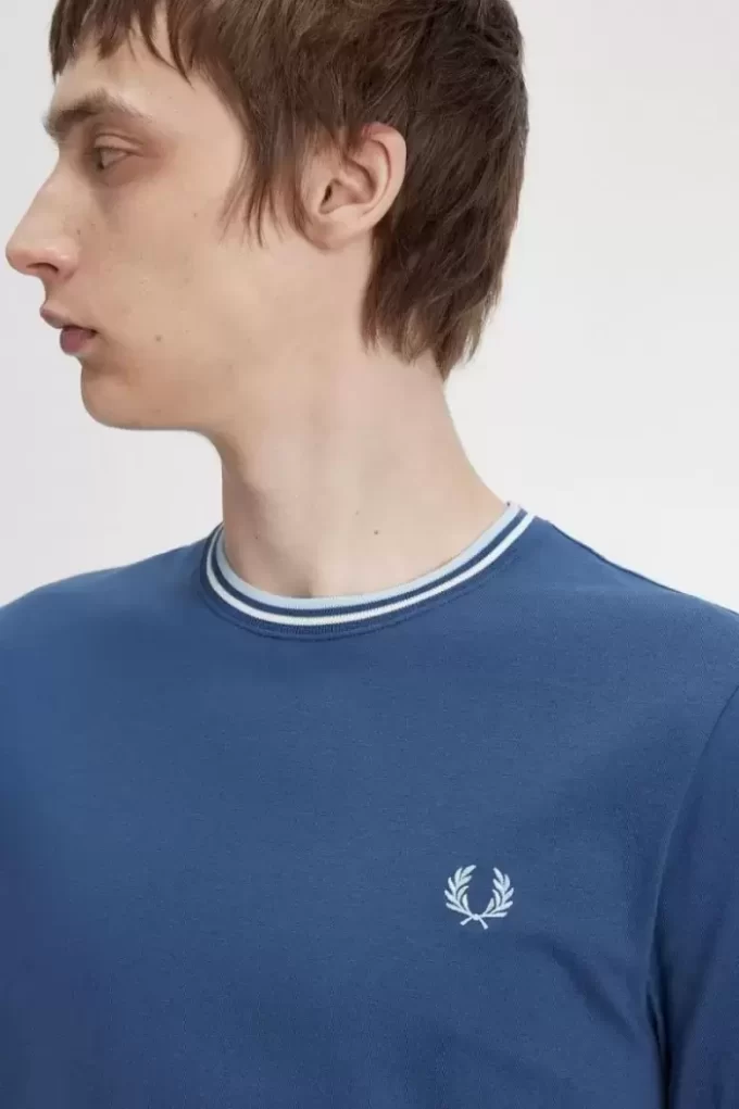T-shirt à double pointe pour homme