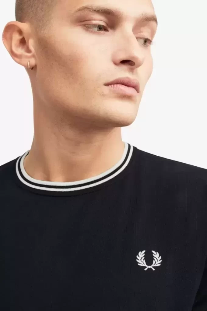 T-shirt à double pointe pour homme