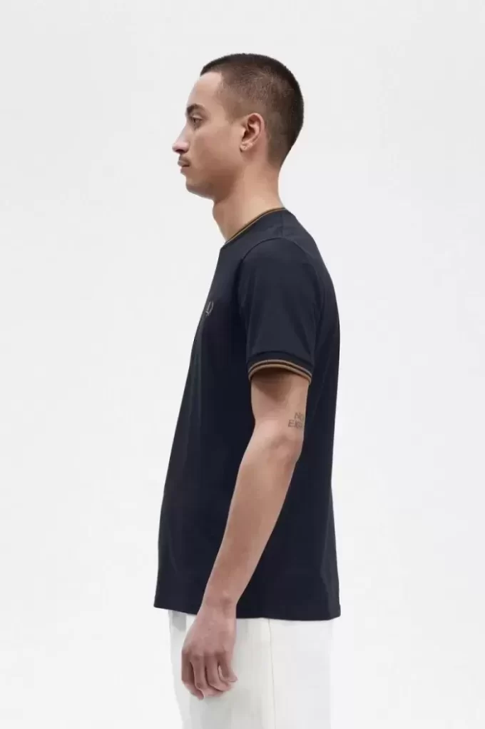 T-shirt à double pointe pour homme