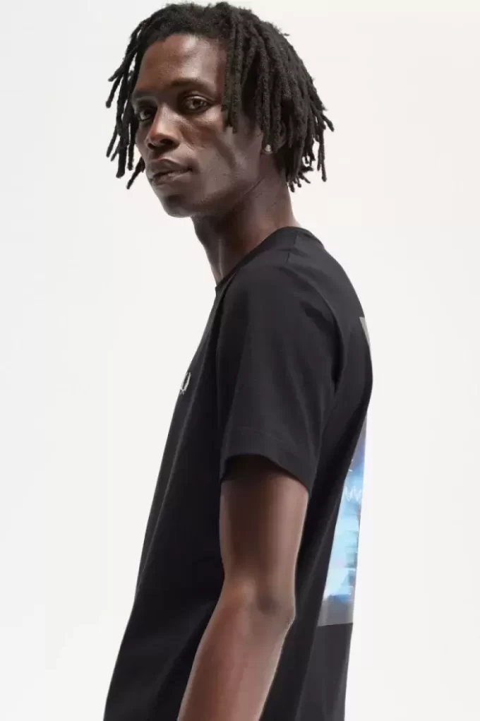 T-shirt graphique abstrait pour homme