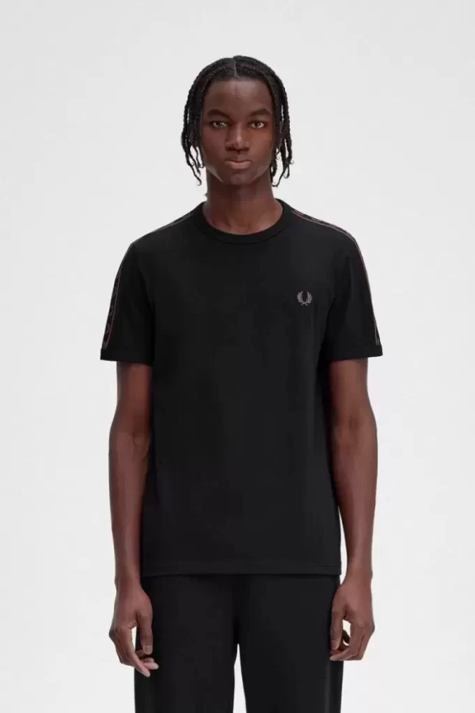 T-shirt homme à bandes contrastantes