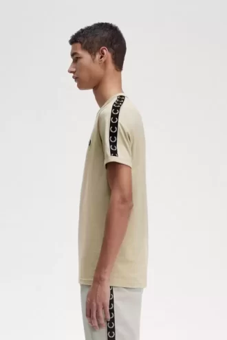 T-shirt homme à bandes contrastantes