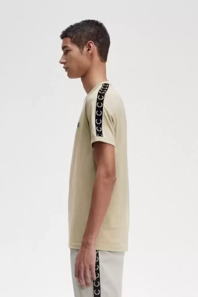 T-shirt homme à bandes contrastantes