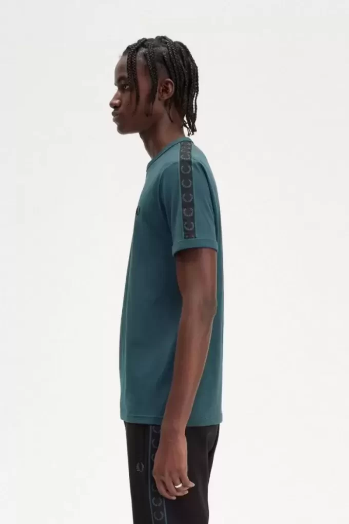 T-shirt homme à bandes contrastantes