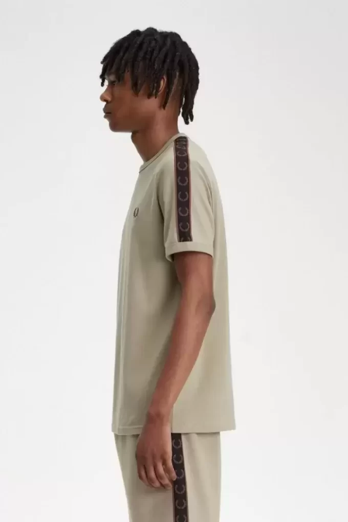T-shirt homme à bandes contrastantes