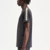 T-shirt homme à bandes contrastantes