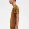 T-shirt homme à bandes contrastantes
