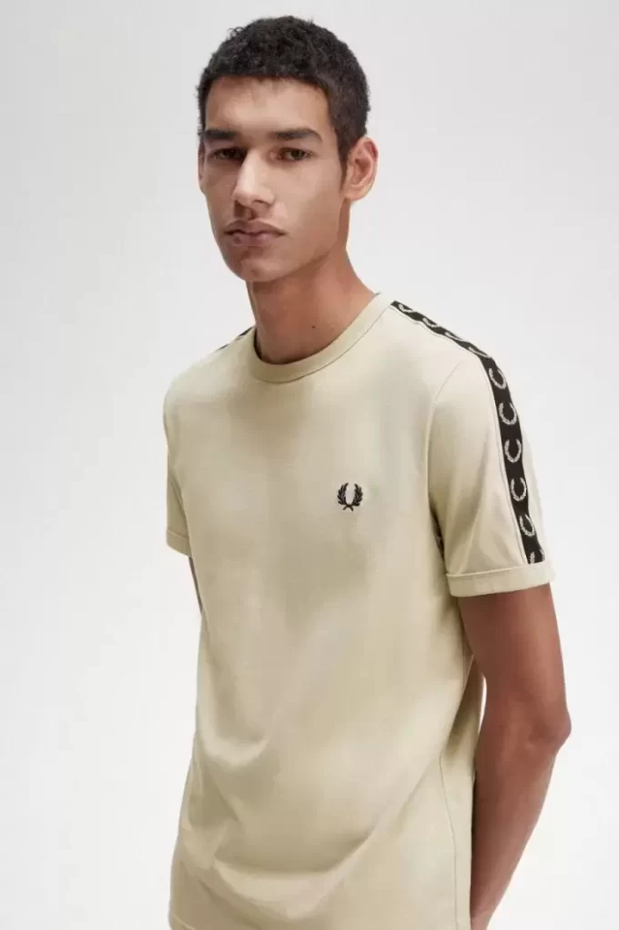 T-shirt homme à bandes contrastantes